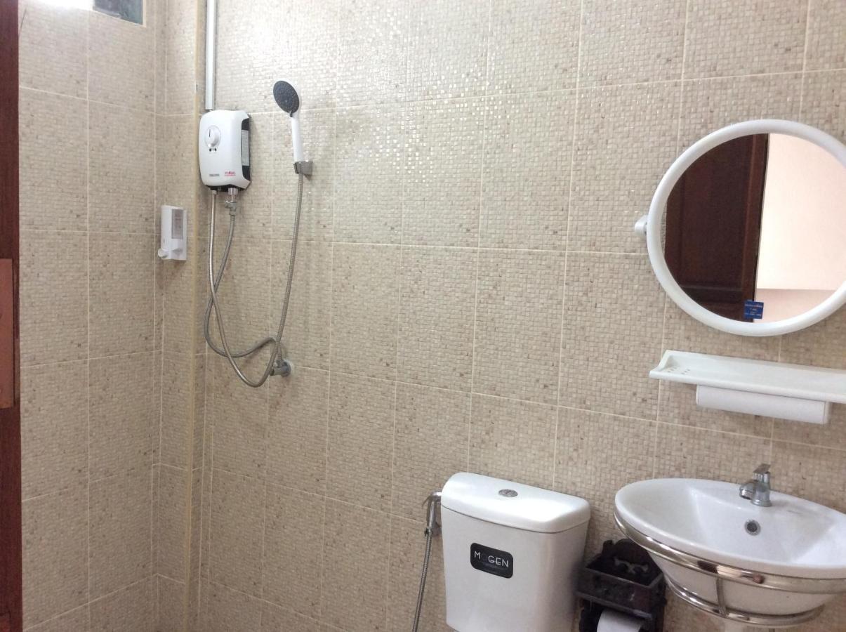 Siam Guesthouse Kanchanaburi Bagian luar foto