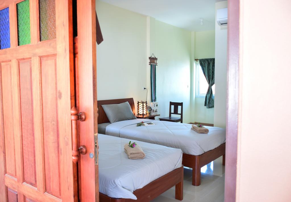 Siam Guesthouse Kanchanaburi Bagian luar foto