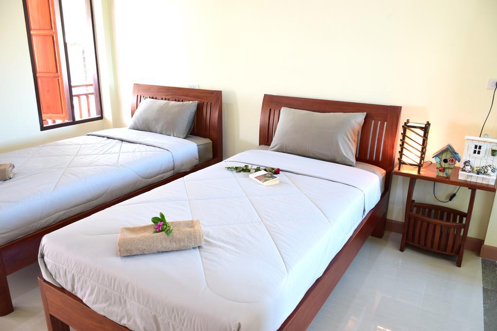 Siam Guesthouse Kanchanaburi Bagian luar foto